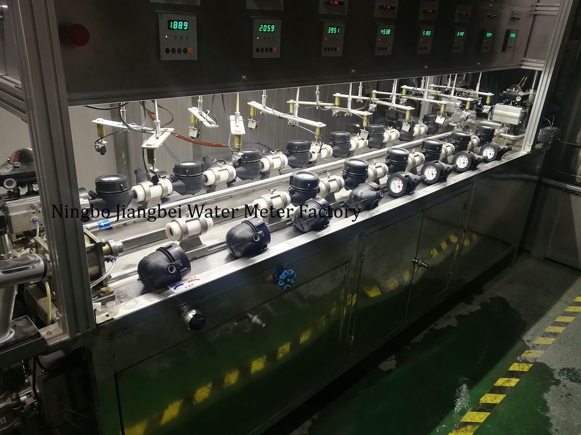 Dosbarth C Mesuryddion Dŵr Plastig Aml-Jet ar gyfer Affrica